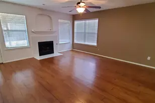 2244 Chapman Dr, Carrollton, TX 75010 - Photo 3