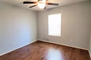 2244 Chapman Dr, Carrollton, TX 75010 - Photo 11