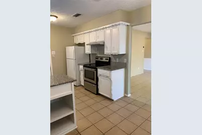 5410 Kings Manor Drive, Lake Dallas, TX 75065 - Photo 13