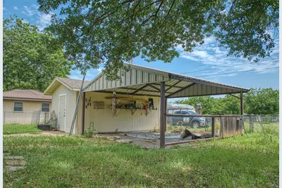 914 S Avenue N, Clifton, TX 76634 - Photo 27