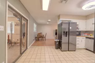 914 S Ave N, Clifton, TX 76634 - Photo 11