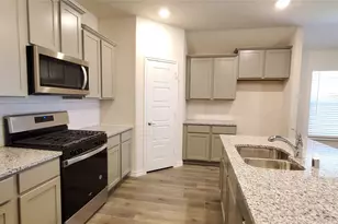 808 Marigold St, Princeton, TX 75407 - Photo 5