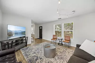 1802 N Prairie Avenue, Dallas, TX 75204 - Photo 5