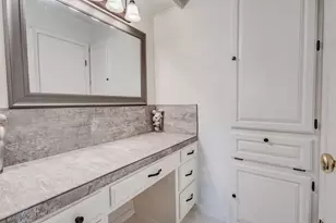 2304 Shady Brook Dr, Bedford, TX 76021 - Photo 19