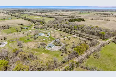 1530 County Road 3925, Wolfe City, TX 75449 - Photo 19