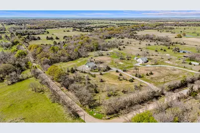 1530 County Road 3925, Wolfe City, TX 75449 - Photo 25