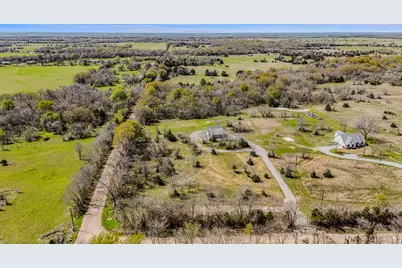 1530 County Road 3925, Wolfe City, TX 75449 - Photo 25