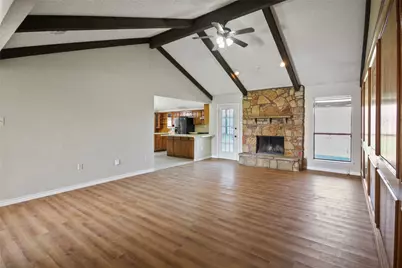 903 Robinwood Court, Arlington, TX 76017 - Photo 5