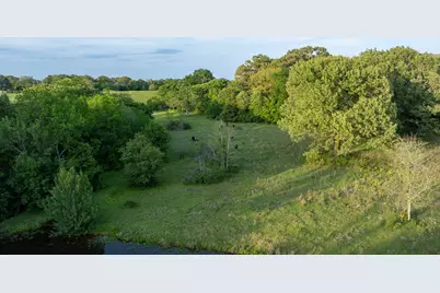 951 SE Loop 7, Athens, TX 75751 - Photo 23