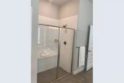 209 Johnson Street, Granbury, TX 76048 - Photo 31