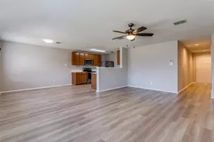 1122 Augustin Dr, Princeton, TX 75407 - Photo 3