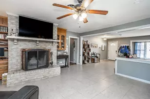 1907 Bridle Ln, Gainesville, TX 76240 - Photo 17