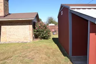 124 Juanita Ave, Wills Point, TX 75169 - Photo 3