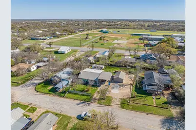 903 W Wheeler Street, Breckenridge, TX 76424 - Photo 35