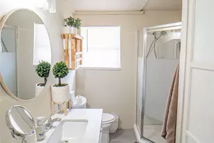 903 W Wheeler St, Breckenridge, TX 76424 - Photo 7