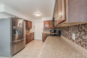 2638 Crestbrook Ln, Grand Prairie, TX 75052 - Photo 13