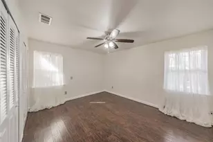 2638 Crestbrook Ln, Grand Prairie, TX 75052 - Photo 31