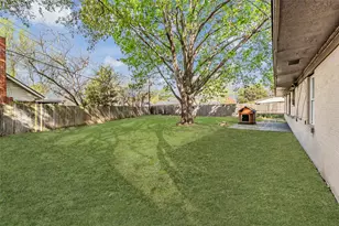 2638 Crestbrook Ln, Grand Prairie, TX 75052 - Photo 35