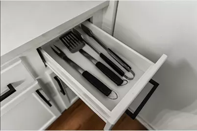 819 Web Street, Arlington, TX 76011 - Photo 5