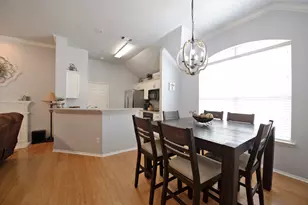 2005 Reddenson Dr, Carrollton, TX 75010 - Photo 9