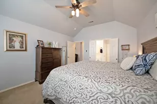 2005 Reddenson Dr, Carrollton, TX 75010 - Photo 13