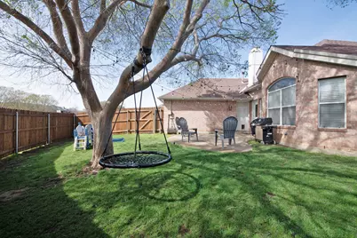 2005 Reddenson Drive, Carrollton, TX 75010 - Photo 3