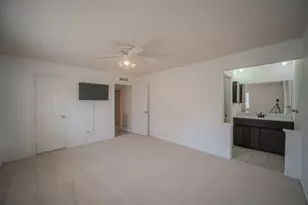 6802 Blackberry Dr, Arlington, TX 76016 - Photo 15