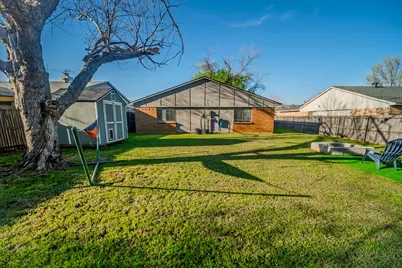 6802 Blackberry Drive, Arlington, TX 76016 - Photo 25