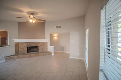 6802 Blackberry Drive, Arlington, TX 76016 - Photo 11