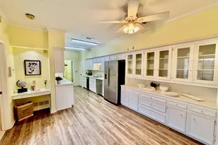 7074 Regalview Cir, Dallas, TX 75248 - Photo 13