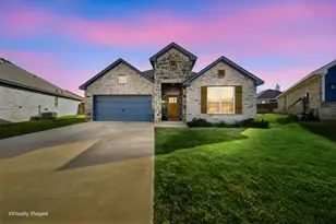 315 Bronco Dr, Pilot Point, TX 76258 - Photo 1