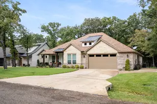 245 Colonial Dr, Mabank, TX 75156 - Photo 3