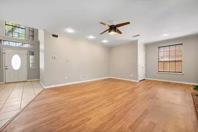 6104 Hedgeapple Court, Arlington, TX 76001 - Photo 17