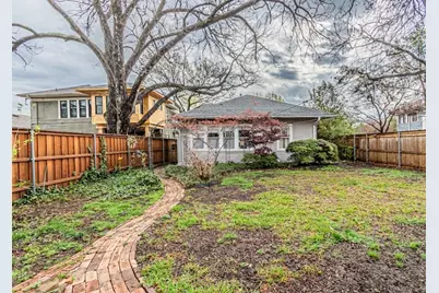 401 N Willomet Avenue, Dallas, TX 75208 - Photo 11