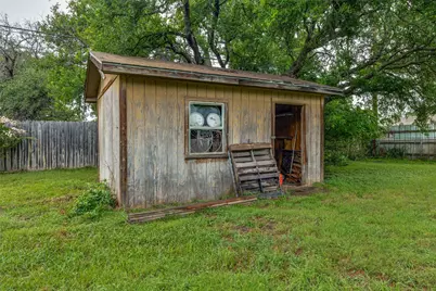 101 Gordon Drive, Azle, TX 76020 - Photo 23