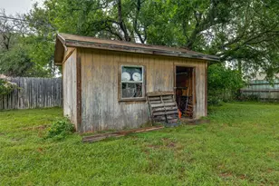 101 Gordon Dr, Azle, TX 76020 - Photo 23