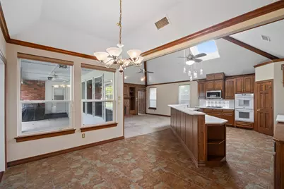 8 Equestrian Trail, Duncanville, TX 75116 - Photo 5