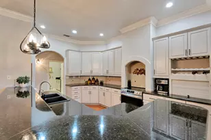 9321 S Longwood Dr, Granbury, TX 76049 - Photo 9