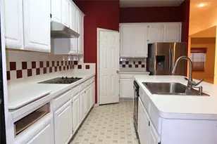 2816 Kings Gate Dr, Carrollton, TX 75006 - Photo 5