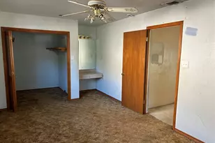 200 Cumberland Rd, Waxahachie, TX 75165 - Photo 5