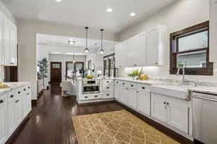 336 S Edgefield Ave, Dallas, TX 75208 - Photo 15