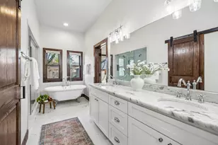 336 S Edgefield Ave, Dallas, TX 75208 - Photo 25