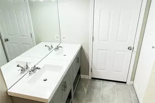 9600 Royal Ln, Dallas, TX 75243 - Photo 13