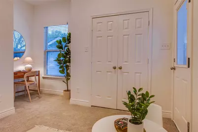 830 N Clinton Avenue, Dallas, TX 75208 - Photo 31