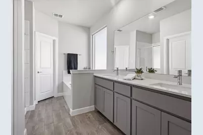 16032 Farringdon Way, Fort Worth, TX 76247 - Photo 17