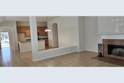 2121 Kingsdale Court, McKinney, TX 75071 - Photo 11