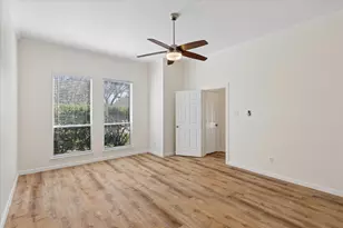 568 Cooper St, Grand Prairie, TX 75052 - Photo 15