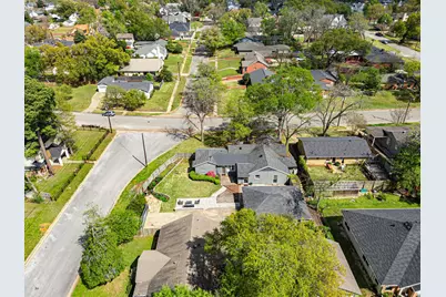 1403 S Robertson Avenue, Tyler, TX 75701 - Photo 3