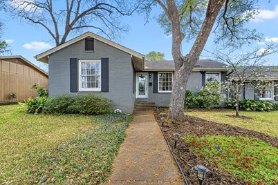 1403 S Robertson Avenue, Tyler, TX 75701 - Photo 1