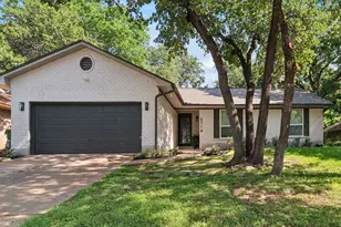 5719 Valley Ridge Ct, Arlington, TX 76017 - Photo 1